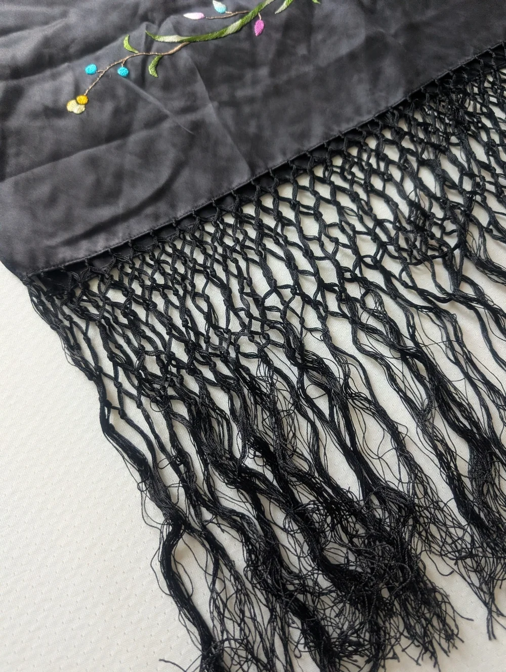 Embroidered Floral Scarf Shawl Black 100% Silk Tassel Women's Accessory - Picture 11 of 16